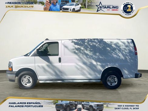Used 2024 Chevrolet Express 2500 w/ Driver Convenience Package image 3