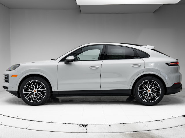 Certified 2026 Porsche Cayenne Coupe AWD/4WD image 2