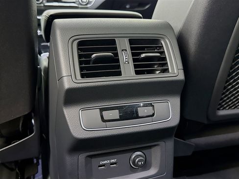 Used 2023 Audi Q5 2.0T Premium w/ Convenience Package image 25
