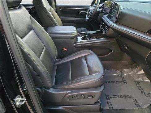 Used 2025 Chevrolet Tahoe LT AWD/4WD image 21