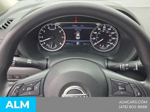 Used 2024 Nissan Sentra SV FWD image 24