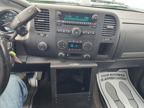 Used 2012 Chevrolet Silverado 2500 LT w/ Interior Plus Package image 15