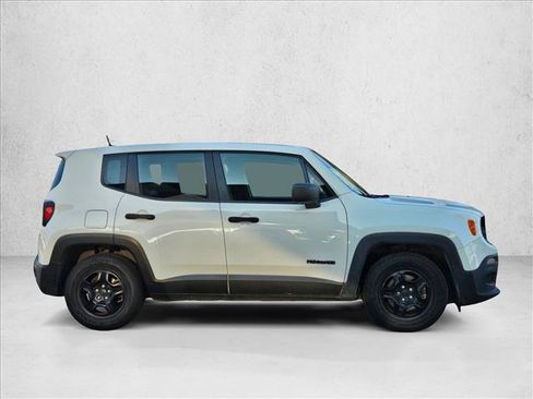 Used 2018 Jeep Renegade Sport w/ Power & Air Group FWD image 3