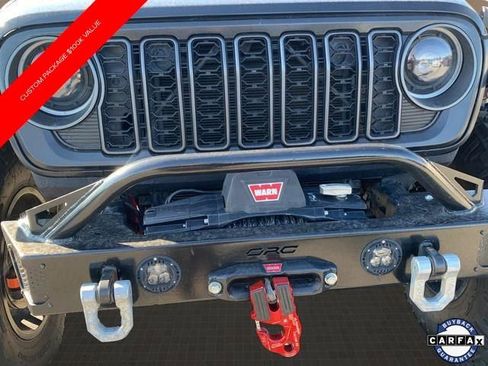 Certified 2022 Jeep Gladiator Mojave AWD/4WD image 10