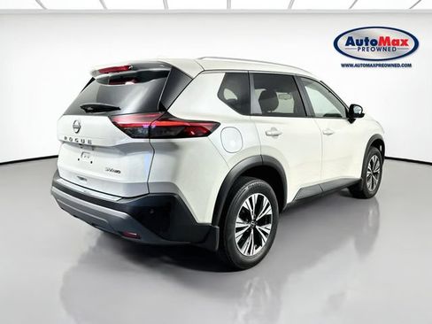 Used 2023 Nissan Rogue SV w/ SV Premium B Package AWD/4WD image 2