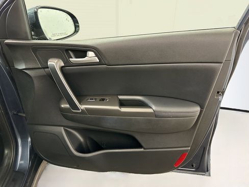 Used 2017 Kia Sportage EX w/ EX Premium Package image 33