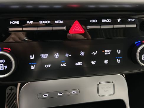 New 2026 Hyundai Ioniq 9 Calligraphy image 27