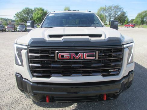New 2026 GMC Sierra 2500 AT4X AWD/4WD image 12