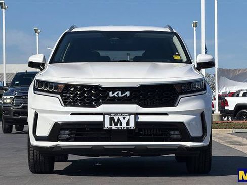 Used 2023 Kia Sorento EX AWD/4WD image 9