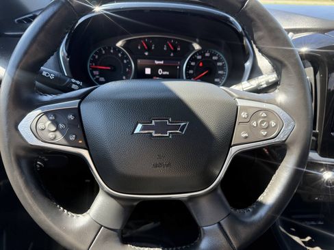 Used 2022 Chevrolet Traverse RS AWD/4WD image 12