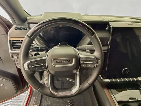 Used 2025 GMC Yukon XL Denali w/ Denali Reserve Package AWD/4WD image 12
