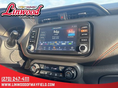 Used 2024 Nissan Kicks SR w/ SR Premium Package image 30