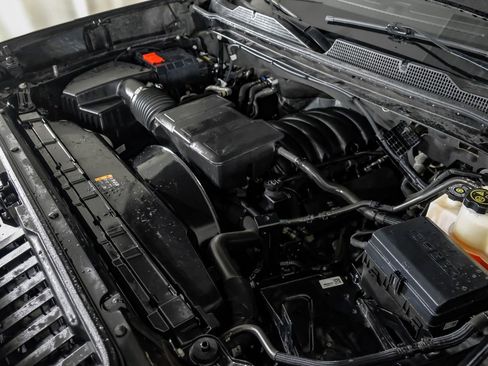 Used 2022 Chevrolet Silverado 2500 LT w/ Convenience Package image 47