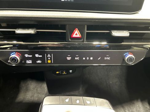 New 2025 Kia EV6 Light image 18