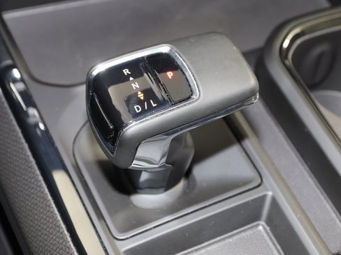 Used 2023 Chevrolet Silverado 1500 ZR2 w/ Technology Package image 7