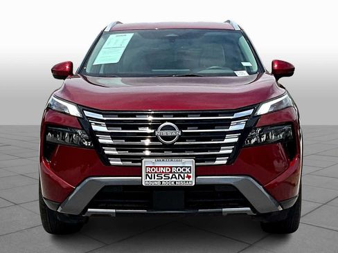 Used 2024 Nissan Rogue SL FWD image 3