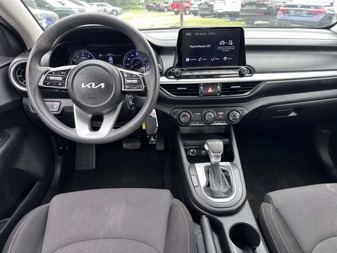 Used 2023 Kia Forte LXS FWD image 13