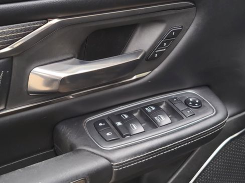Used 2019 RAM 1500 Limited w/ Advanced Safety Group AWD/4WD image 18