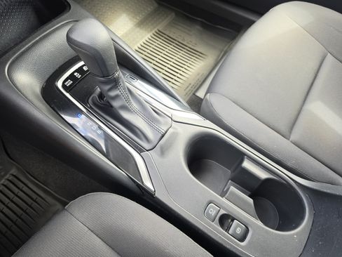 Used 2024 Toyota Corolla LE FWD image 22