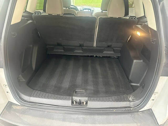 Used 2019 Ford Escape SE FWD image 22