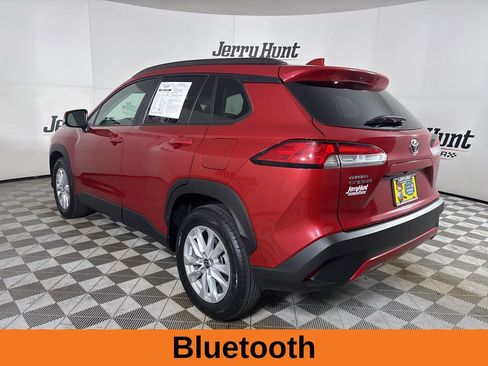 Used 2023 Toyota Corolla Cross LE image 7
