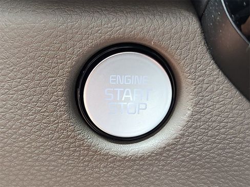 New 2026 Kia Carnival image 16