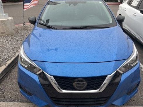 Used 2020 Nissan Versa S FWD image 4