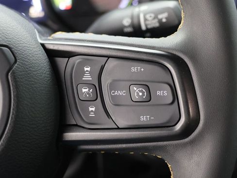 Used 2024 Jeep Wrangler Unlimited AWD/4WD image 20