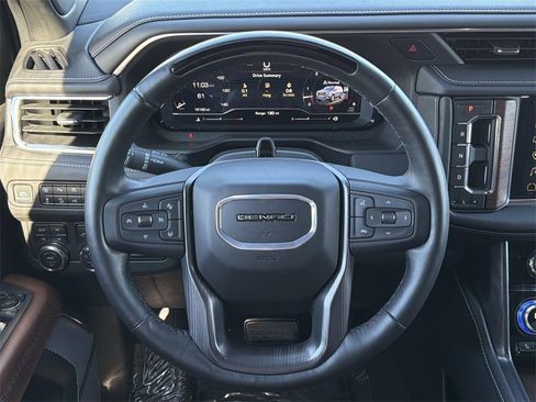 Used 2024 GMC Yukon Denali Ultimate image 8