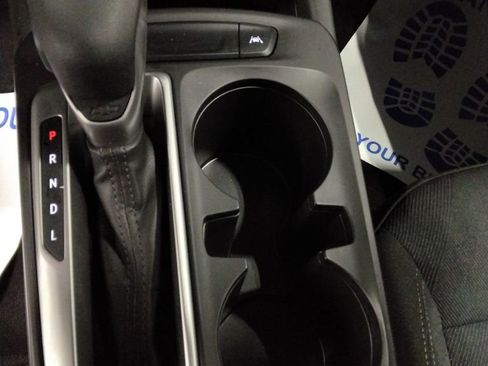 Used 2025 Chevrolet Trax LS FWD image 19