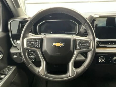 Used 2022 Chevrolet Silverado 1500 LT image 7