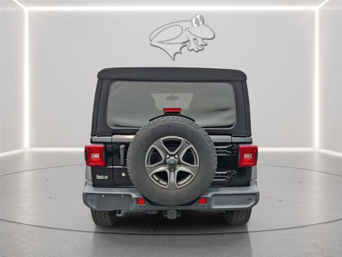 Used 2018 Jeep Wrangler Unlimited Sport S AWD/4WD image 5