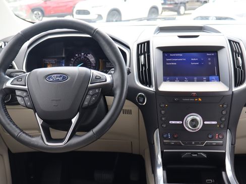 Used 2020 Ford Edge Titanium w/ Equipment Group 301A AWD/4WD image 13