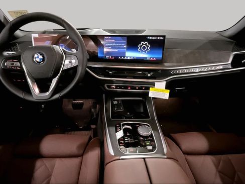 New 2026 BMW X5 xDrive50e w/ Premium Package AWD/4WD image 7