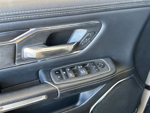 Used 2024 RAM 1500 Laramie image 10