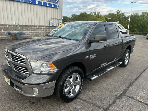Used 2019 RAM 1500 Big Horn AWD/4WD image 7