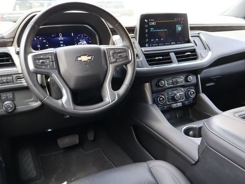 Used 2024 Chevrolet Tahoe LT RWD image 4