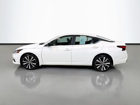 Used 2021 Nissan Altima 2.5 SR AWD/4WD image 6