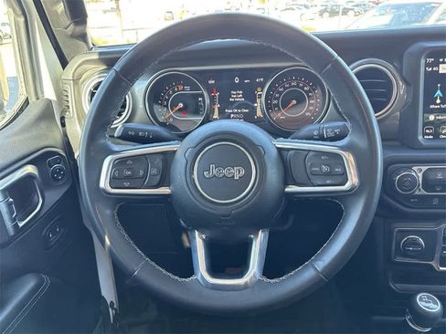 Used 2023 Jeep Gladiator Overland image 17
