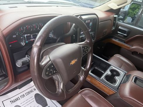 Used 2015 Chevrolet Silverado 2500 High Country w/ Duramax Plus Package AWD/4WD image 44
