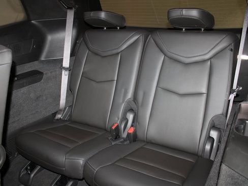 Certified 2024 Cadillac XT6 Sport w/ Technology Package image 11