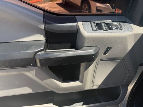 Used 2019 Ford F250 XL w/ STX Appearance Package AWD/4WD image 11