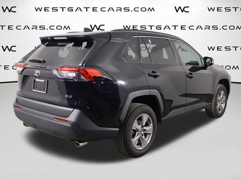 Used 2025 Toyota RAV4 XLE FWD image 42