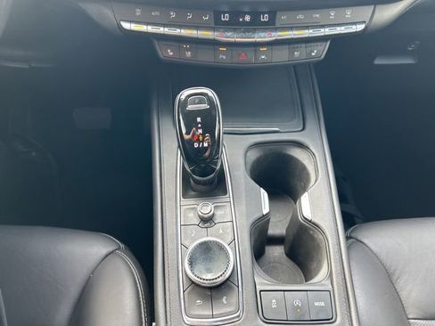 Used 2021 Cadillac XT4 Premium Luxury image 14