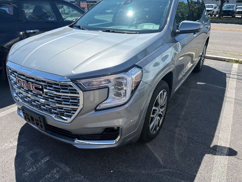 Used 2023 GMC Terrain Denali w/ Denali Premium Package AWD/4WD image 1