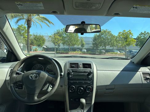 Used 2010 Toyota Corolla FWD image 7