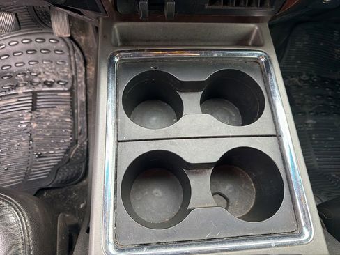 Used 2012 Ford F250 Lariat image 16