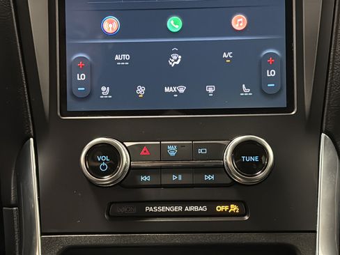 Used 2024 Ford Edge Titanium AWD/4WD image 17