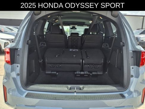 Used 2025 Honda Odyssey Sport-L image 7