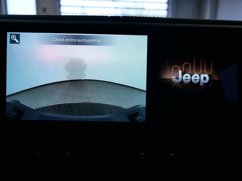 Used 2024 Jeep Gladiator Sport w/ Premium Package image 45